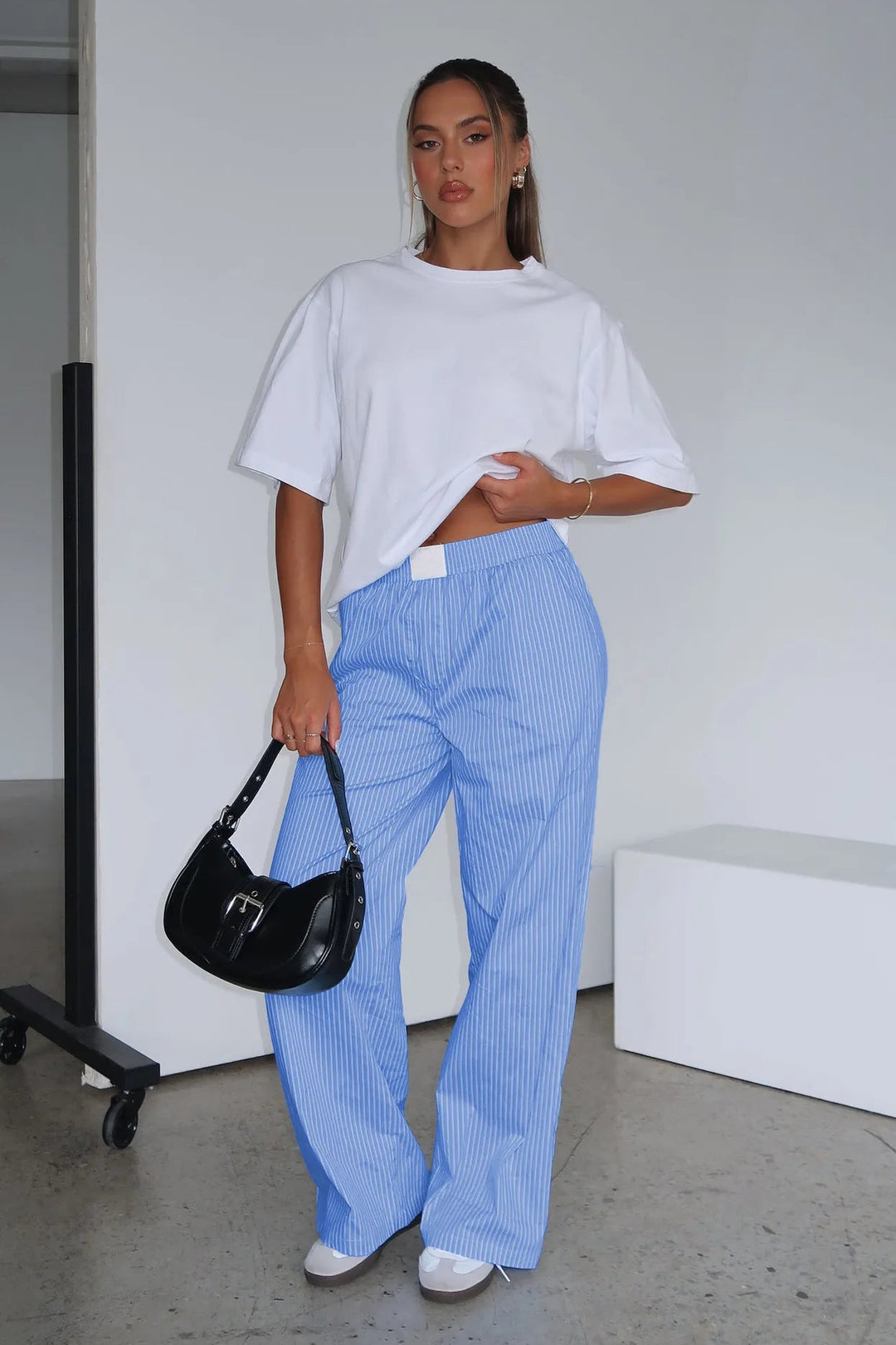 Women’s Wide Legs Striped Pants with Pockets