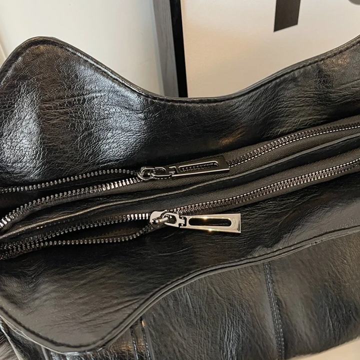 Women’s Large Shoulder Bag with Zipper Pockets