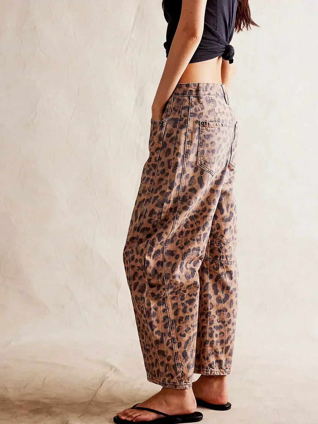 Women’s Leopard Print Ankle-Length Barrel Jeans