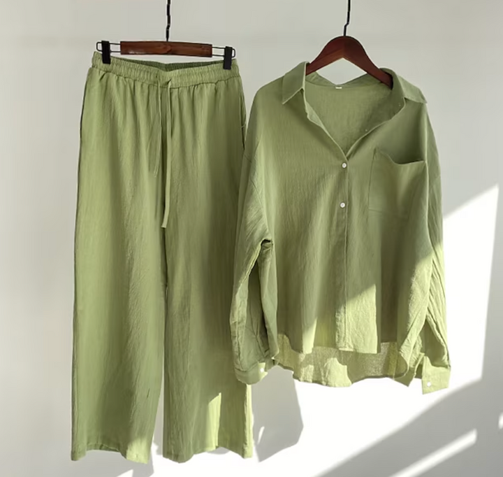 Women’s Two-Piece Set with Top and Trousers
