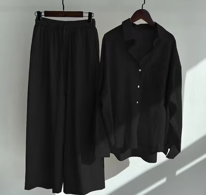 Women’s Two-Piece Set with Top and Trousers