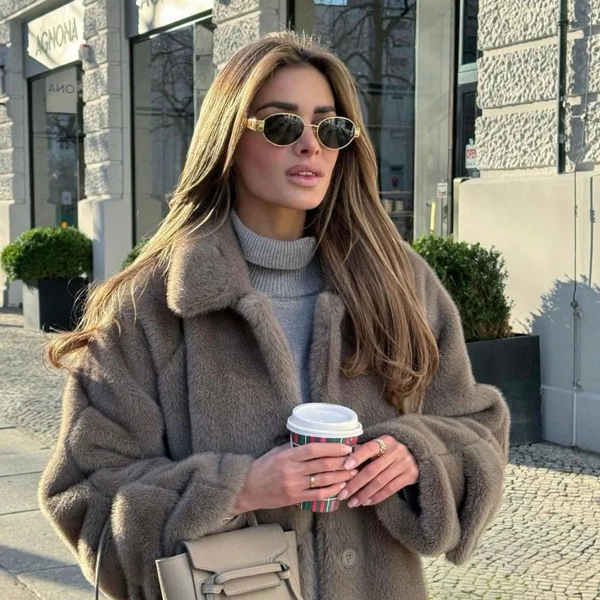 Women’s Oval Metal Sunglasses with Slim Arms