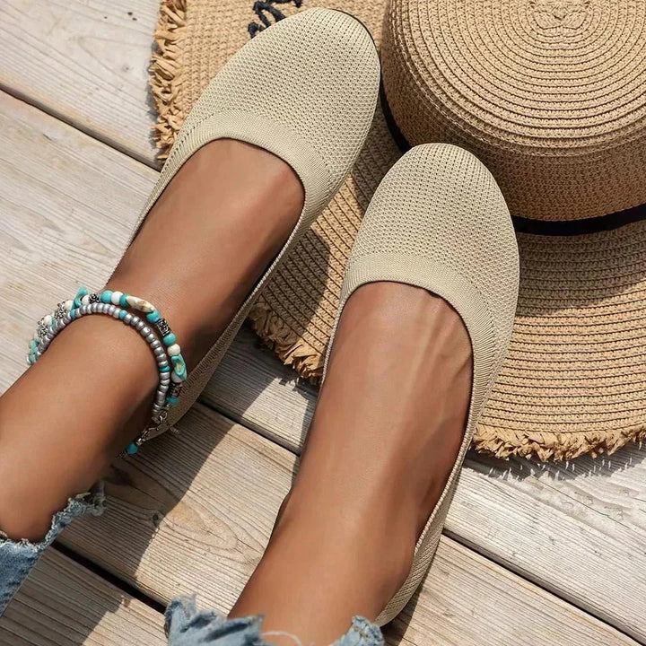 Women’s Closed-Toe Slip-On Flats with Low Sole