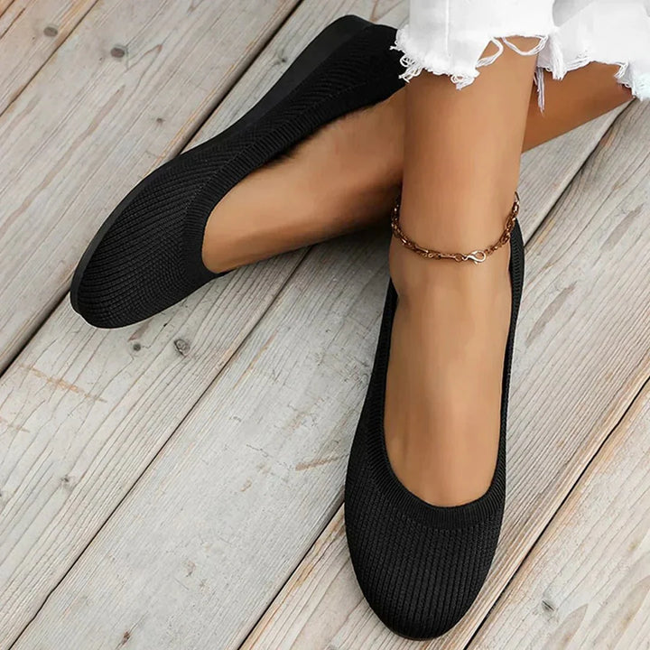Women’s Closed-Toe Slip-On Flats with Low Sole