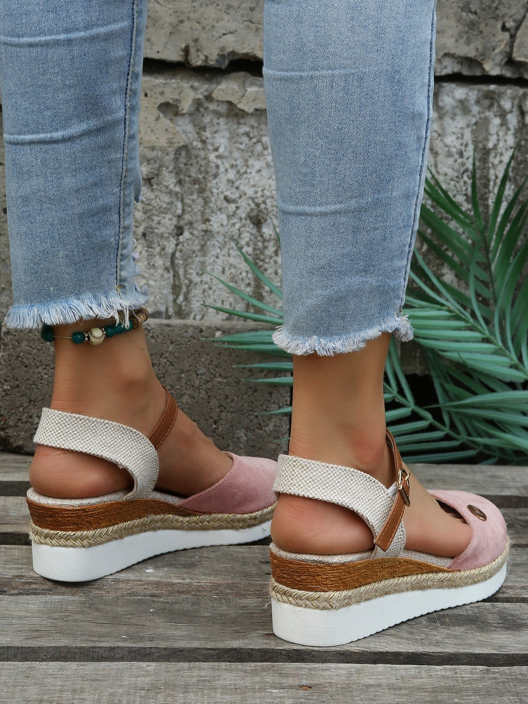 Women’s Closed-Toe Espadrilles with Low Wedge