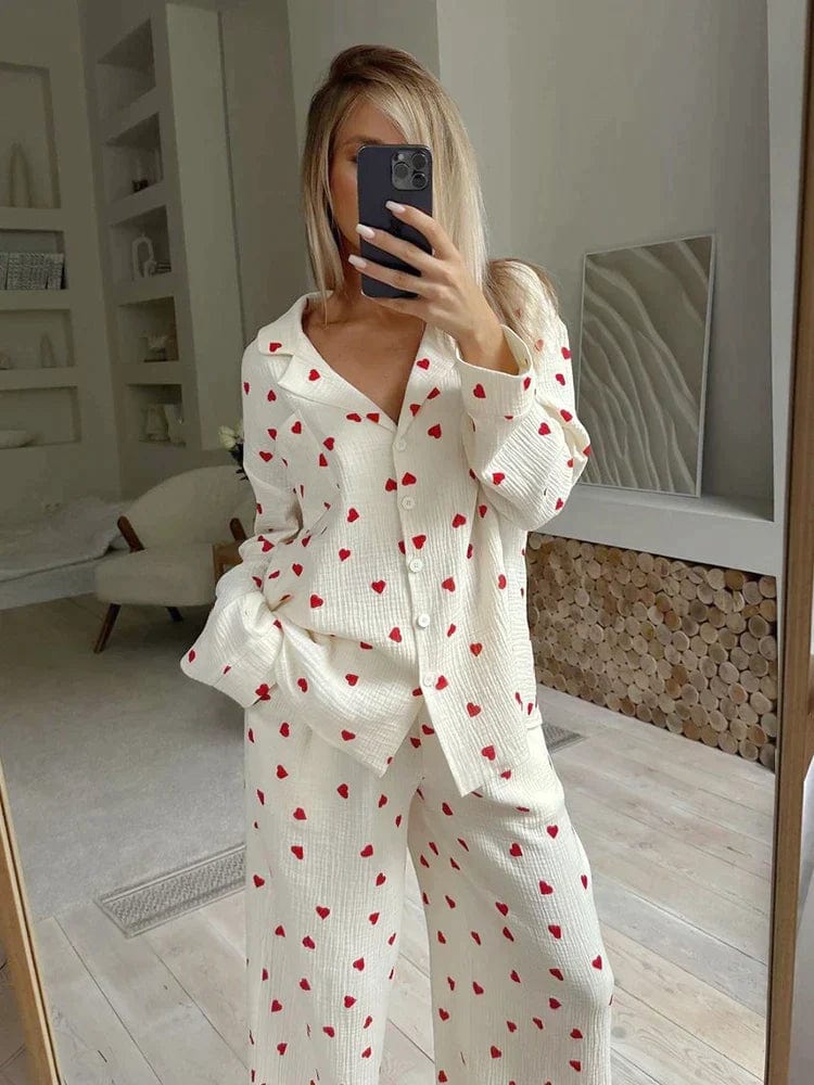Women’s Heart Print Pyjama Set with Long Sleeves