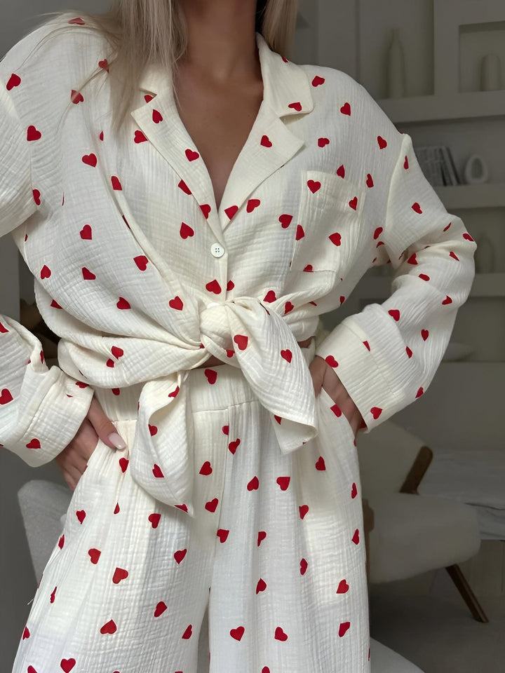 Women’s Heart Print Pyjama Set with Long Sleeves