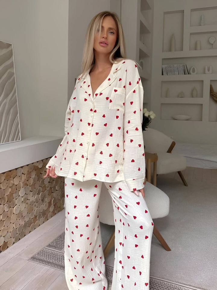 Women’s Heart Print Pyjama Set with Long Sleeves
