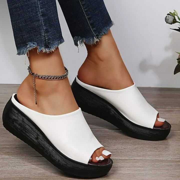 Women’s Open-Toe Platform Sandals with Flat Base