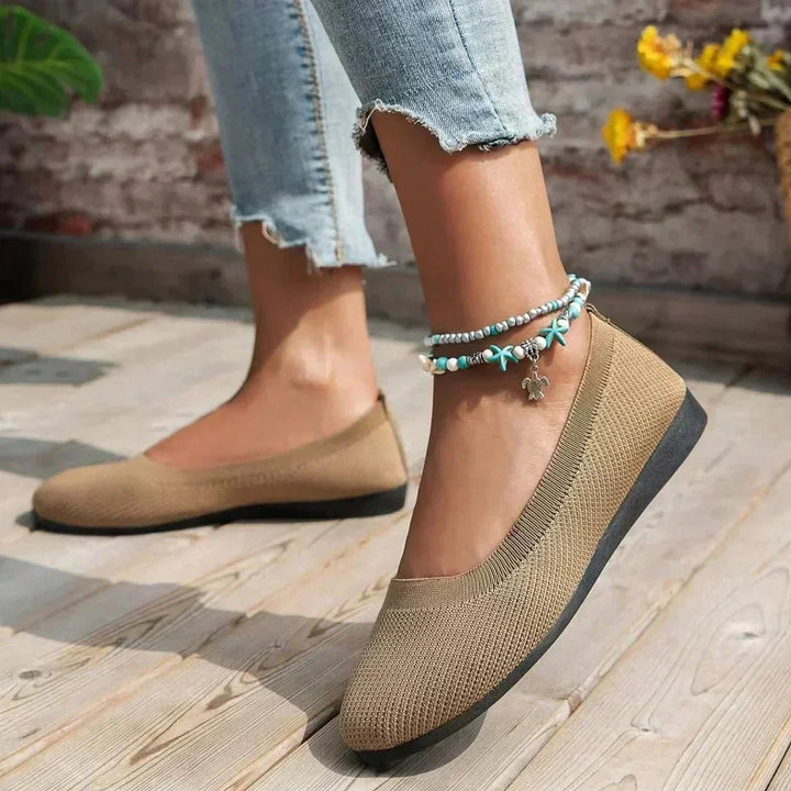 Women’s Closed-Toe Slip-On Flats with Low Sole