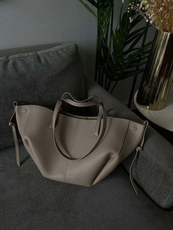 Women’s Structured Tote Bag with Top Handles