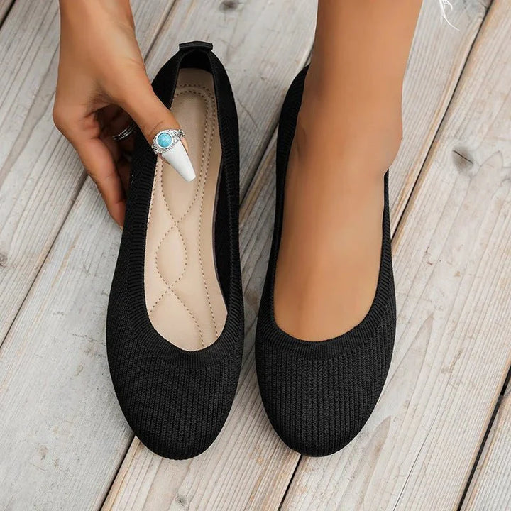 Women’s Closed-Toe Slip-On Flats with Low Sole